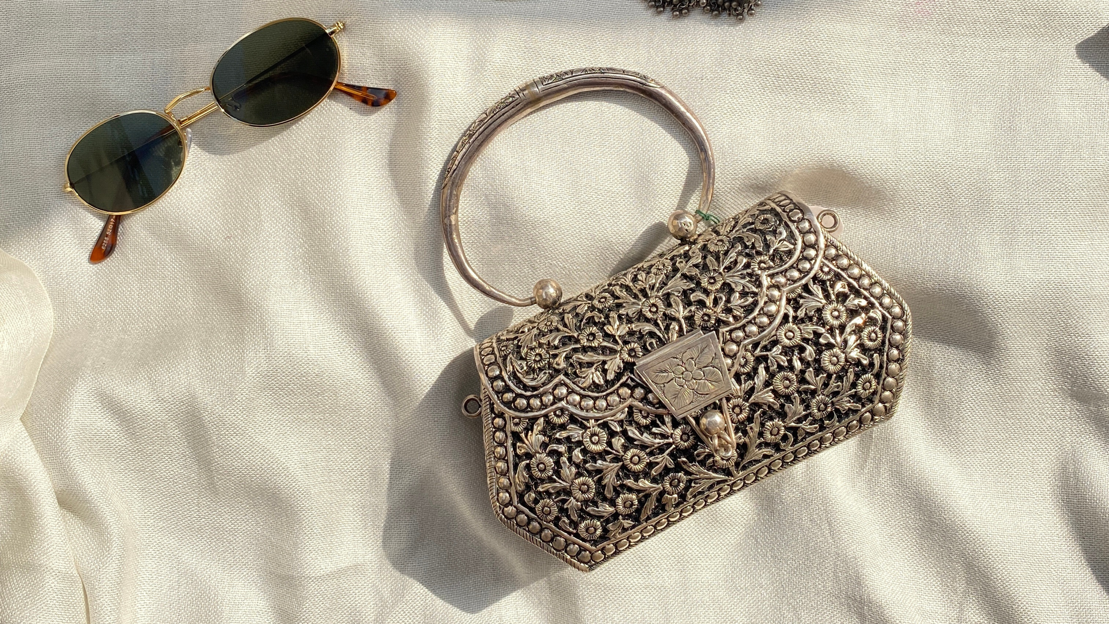 Silver Floral Pattern Handbag